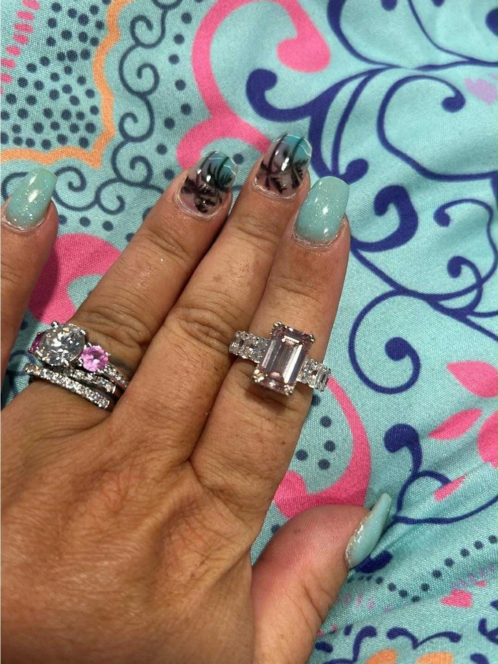 5ct pink lab diamond set in white gold
